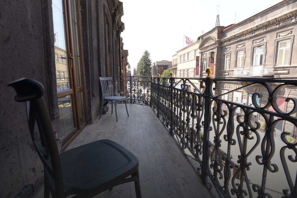 Place Photo